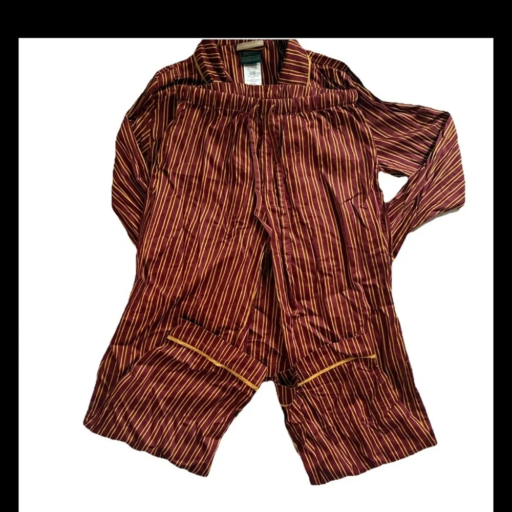 POTTERY BARN TEEN - New HARRY POTTER Gryffindor House  PAJAMA SET Size Medium